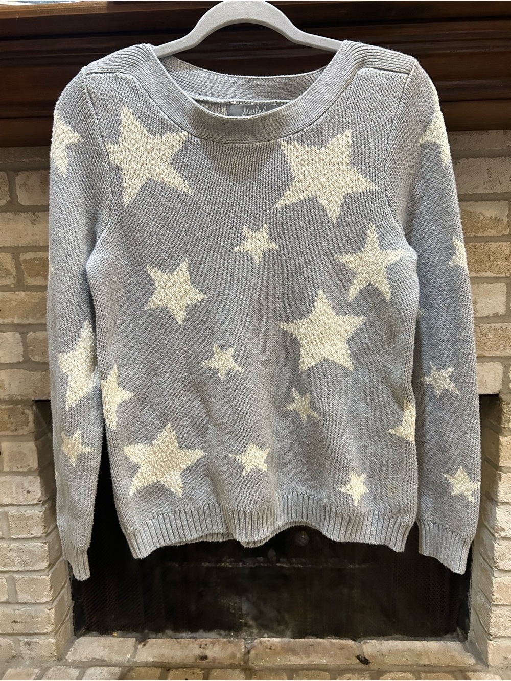 Marked Gray Star Pattern Crewneck Sweater - Women's EUC